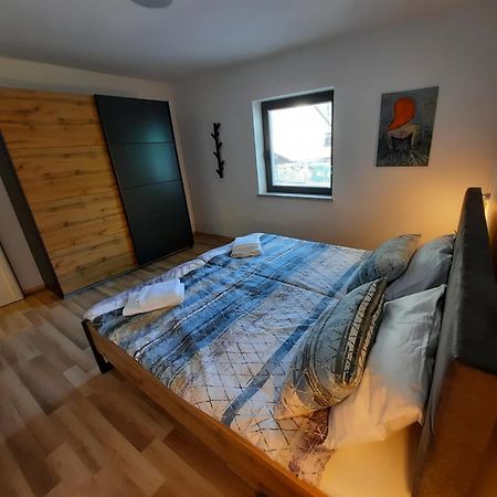Hisa Spuntar Appartement Bovec Kamer foto